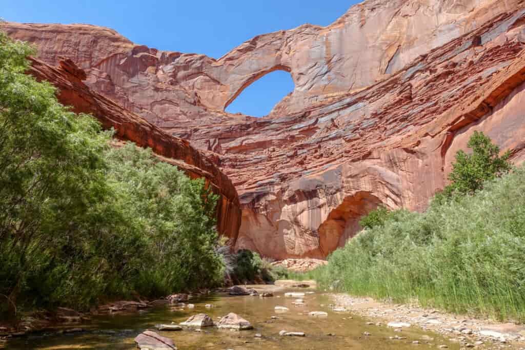 Huge rock formation with a hole in the role right in the middle