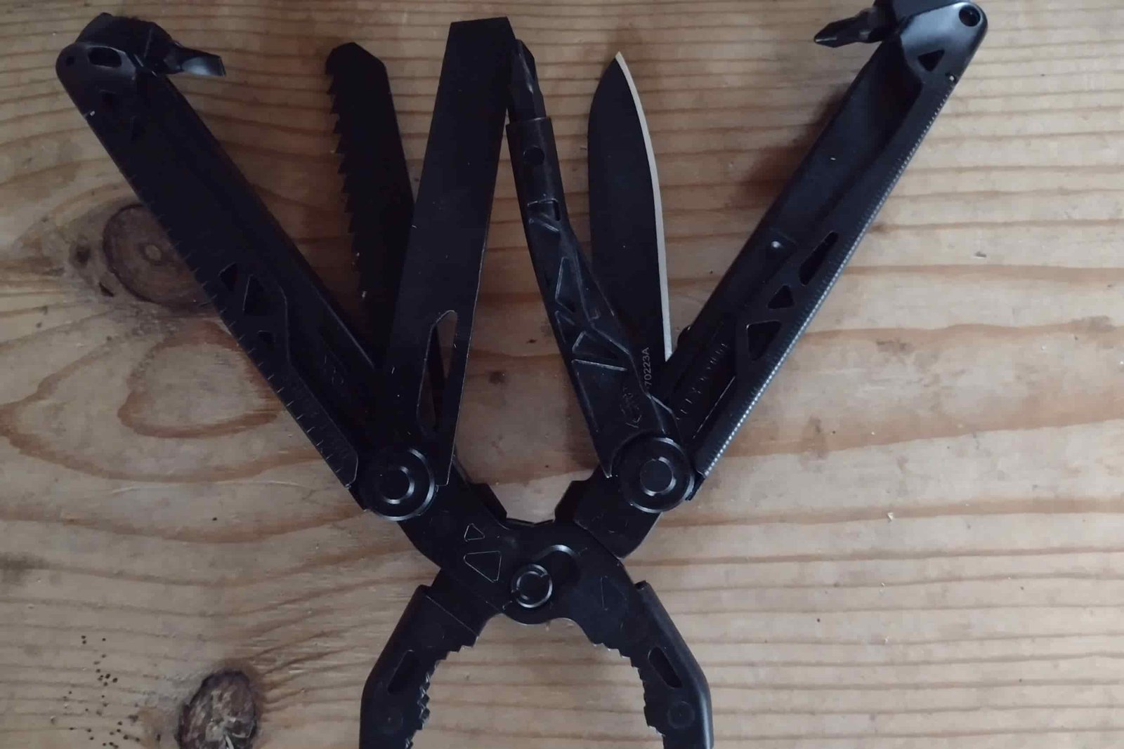 The Gerber Dual Force deployed.