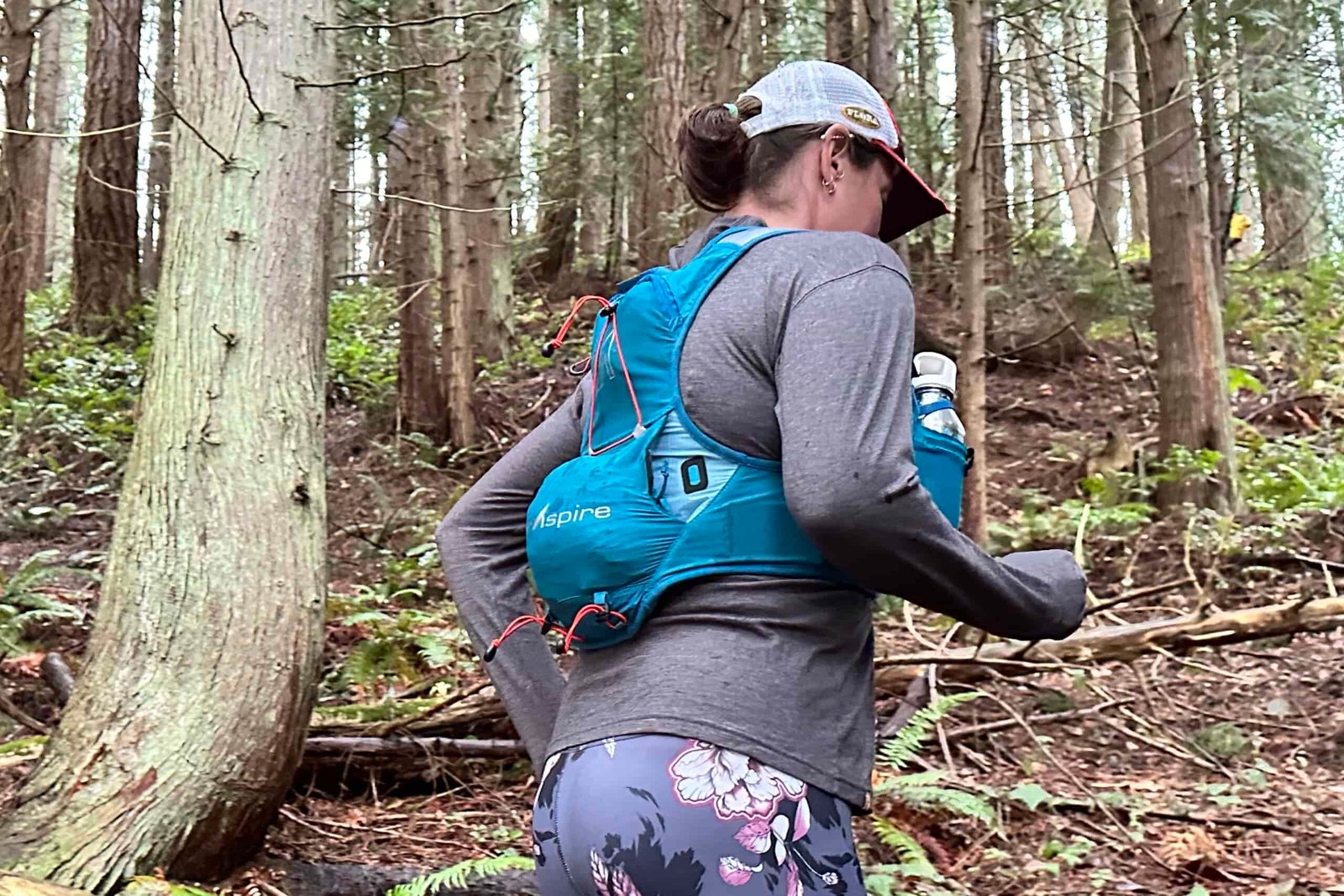Runner wearing an UltrAspire Alpha 5.0 Race Vest