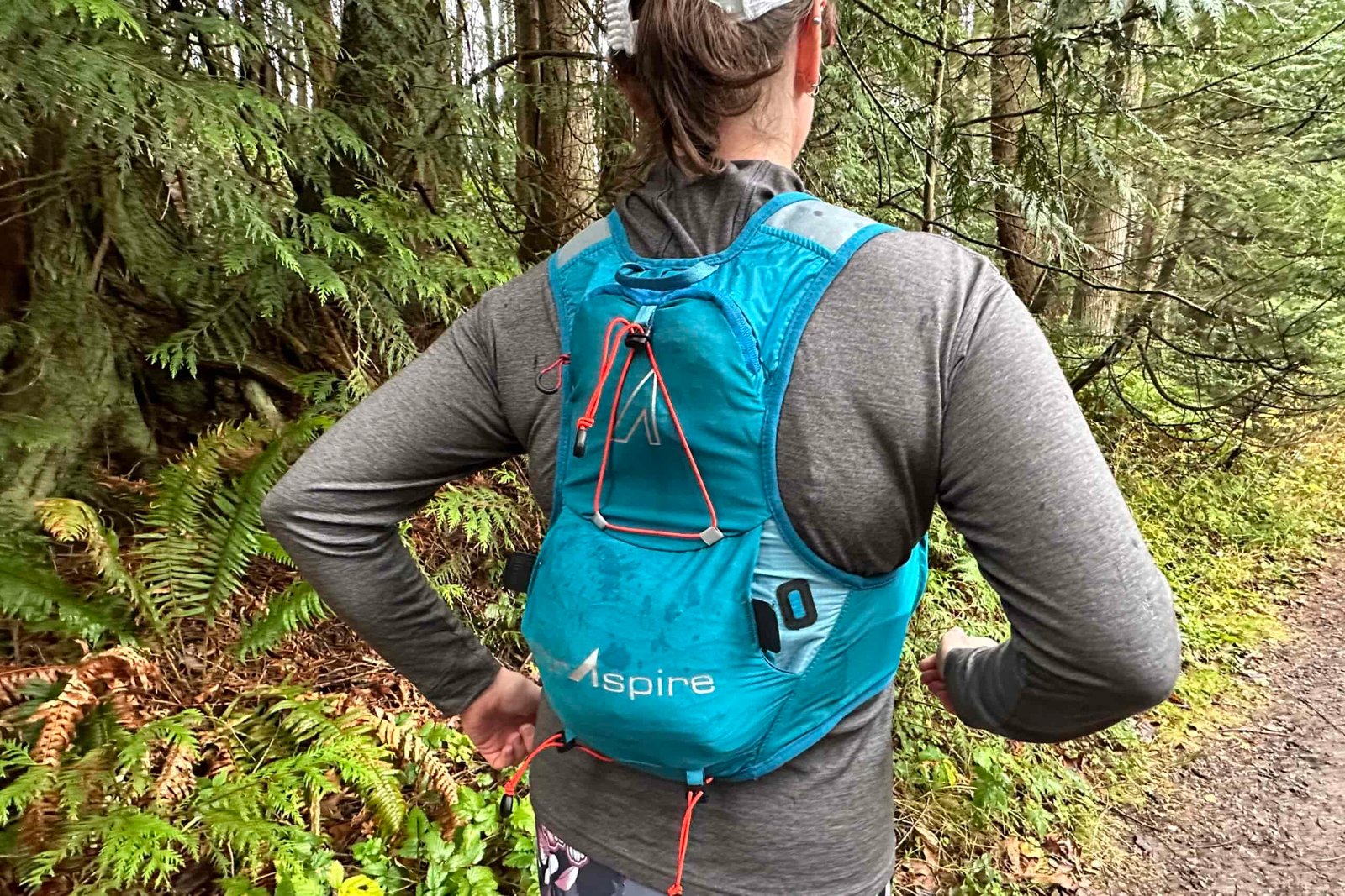 Runner wearing an UltrAspire Alpha 5.0 Race Vest