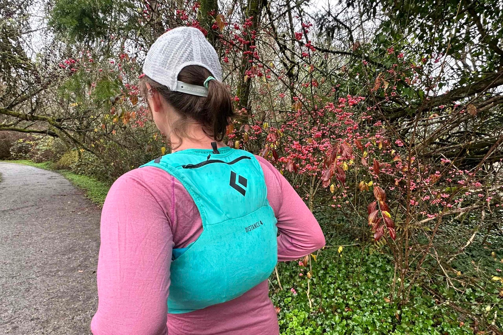 Runner wearing a Black Diamond Women's Distance 4 Hydration Vest