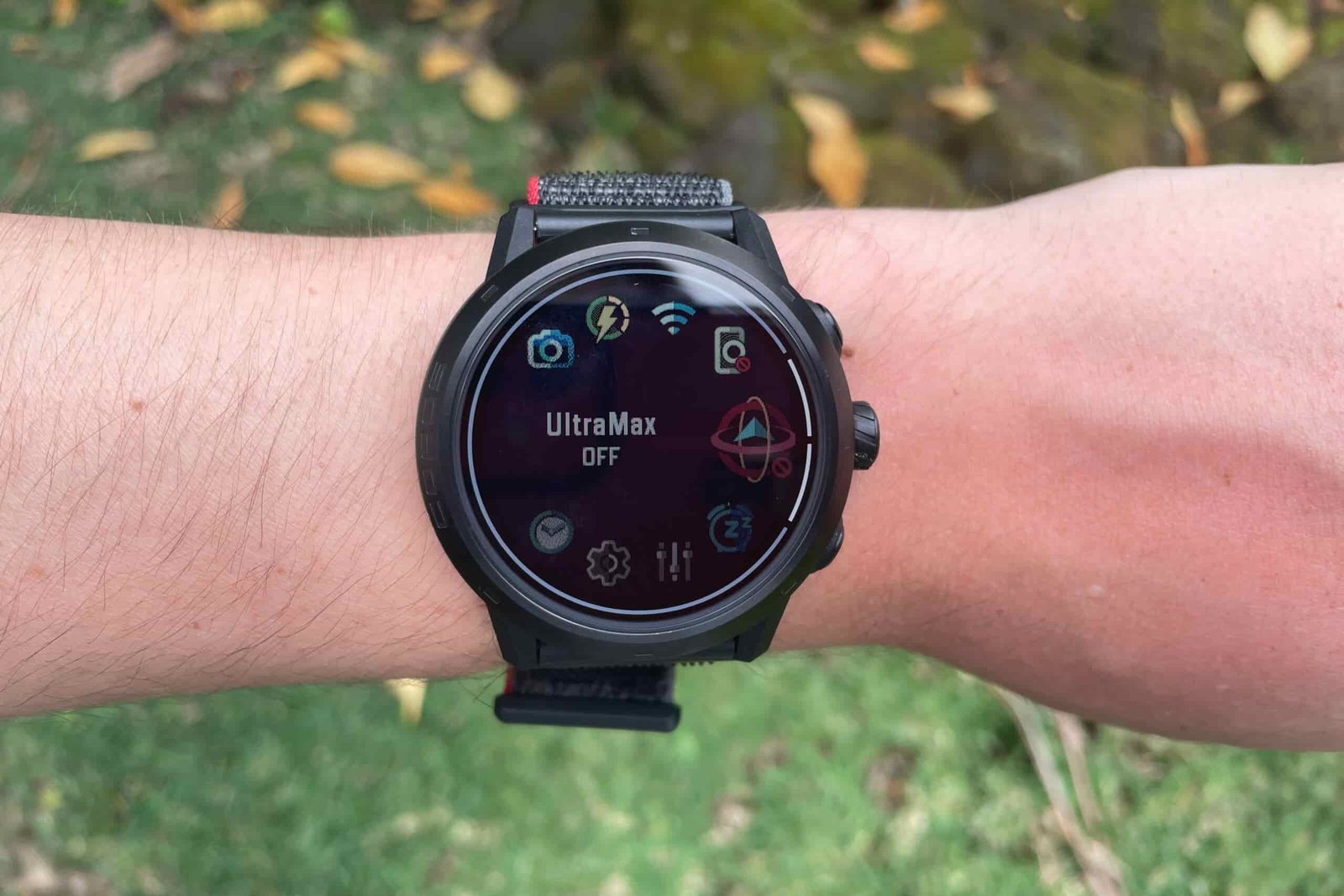 A watch face showing battery saver mode.