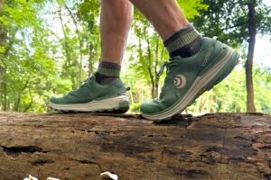 close up of the Topo Athletic Traverse
